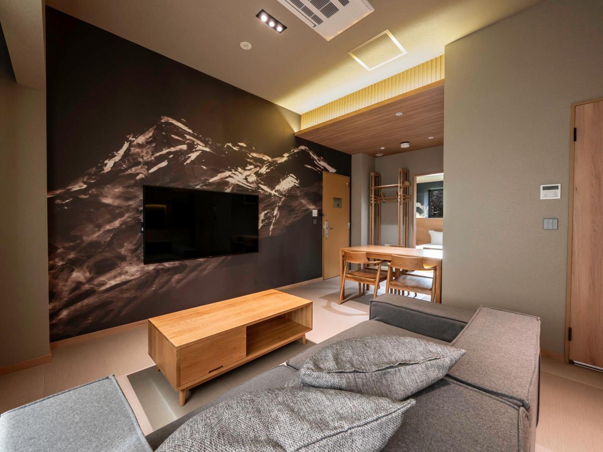Ski Inn Hakuba, Iwatake Екстер'єр фото