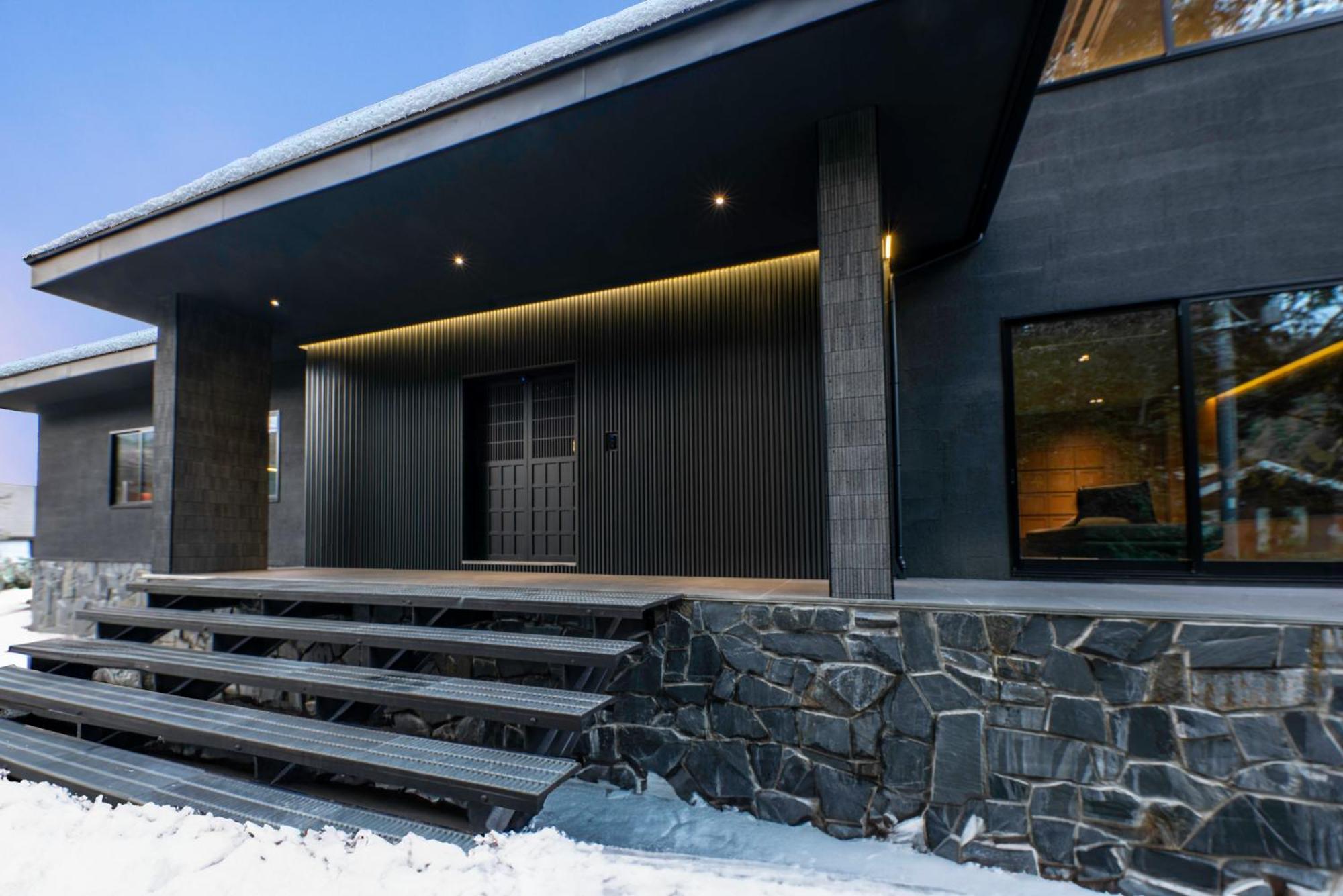 Ski Inn Hakuba, Iwatake Екстер'єр фото